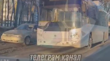 В Пензе автобус № 54 стал причиной огромной пробки