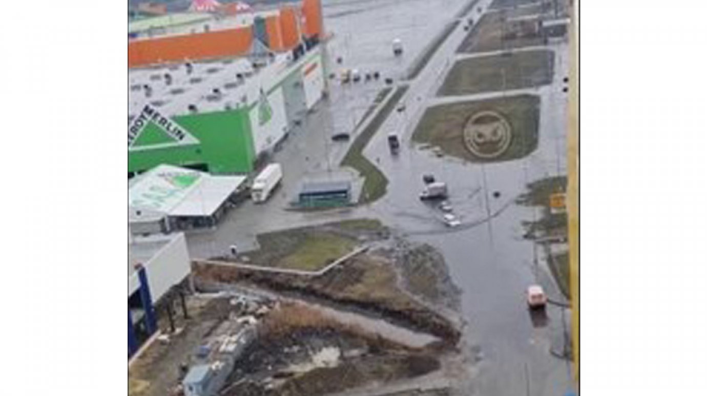 Названа причина потопа в районе гипермаркета «Леруа Мерлен»