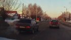 В Бессоновке водитель ВАЗ-21099 пошел на обгон, забыв о ПДД