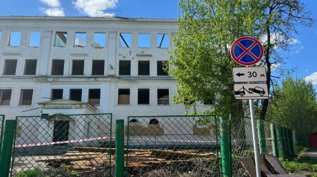 На ул. Калинина в Пензе сносят здание школы № 25