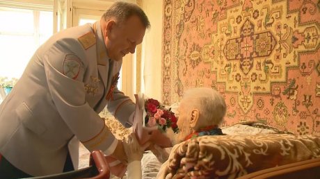 Павел Гаврилин поздравил ветеранов с Днем Победы