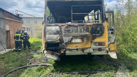 В Городище из-за детской шалости сгорел автобус