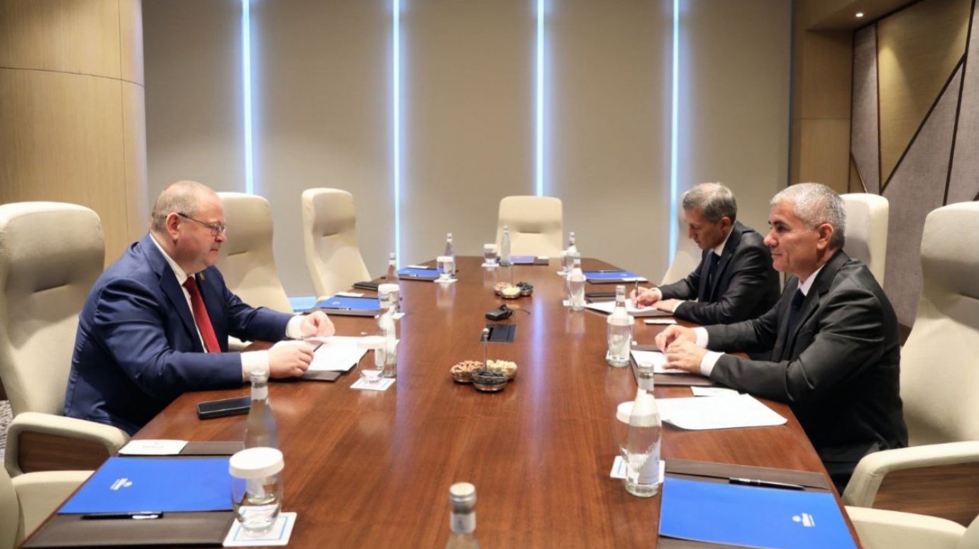 Губернатор принимает участие в визите Президента РФ в Узбекистан