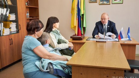 Спикер Законодательного собрания Вадим Супиков провел прием граждан