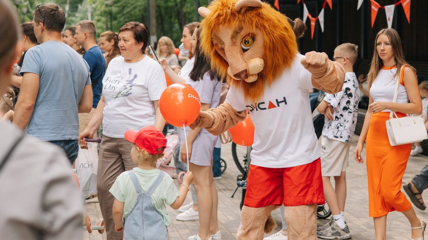 «Рисан» устроил масштабный праздник для жителей в День защиты детей