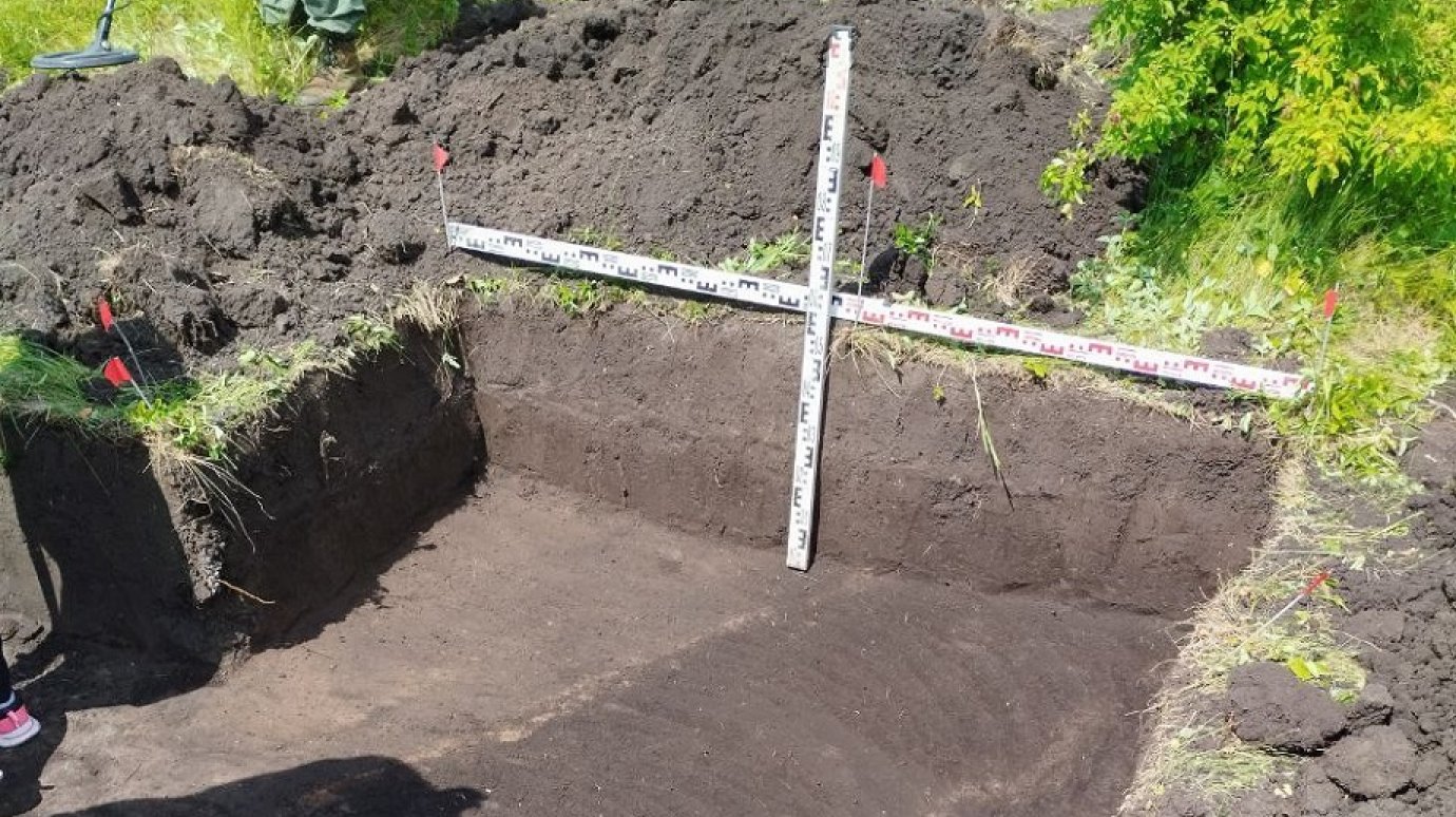 В Селиксенском могильнике археологи нашли копье и кости
