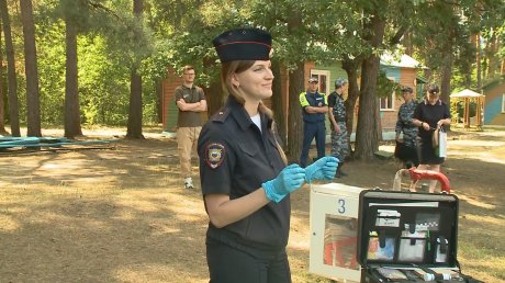 К отдыхающим в лагере «Солнечная поляна» приехали полицейские