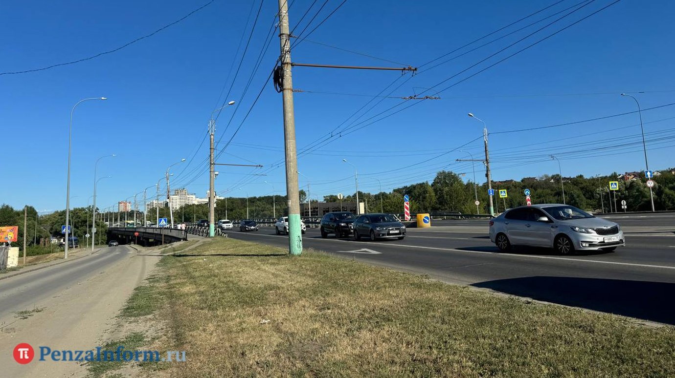 На 8 Марта убрали знаки выделенной полосы общественного транспорта