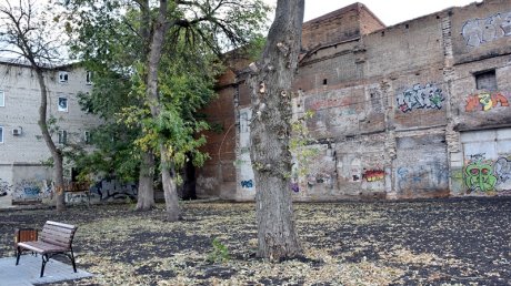 В Пензе проведут экспертизу дома, портящего общий вид у цирка