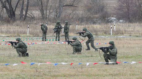 Губернатор провел смотр подразделений теробороны региона