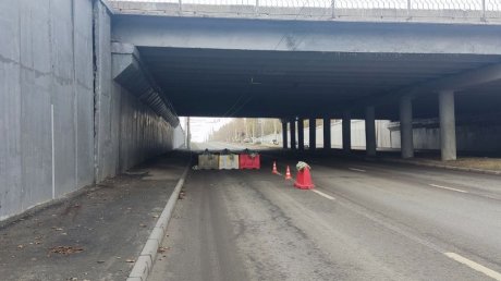 В Пензе перегородили полосу, на которую может рухнуть плита