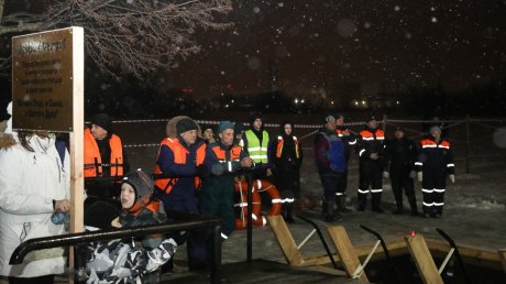 Врио главы Пензы Олега Денисова сфотографировали в иордани