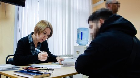 В Пензе иностранцам разъяснили условия заключения контракта с ВС