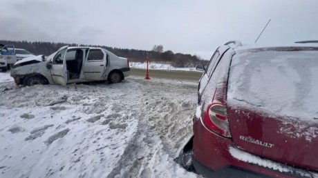 Под Пензой в ДТП с тремя машинами пострадали люди