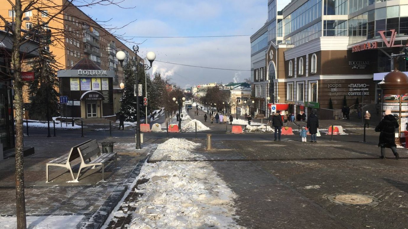 В центре Пензы прорвало трубу с горячей водой