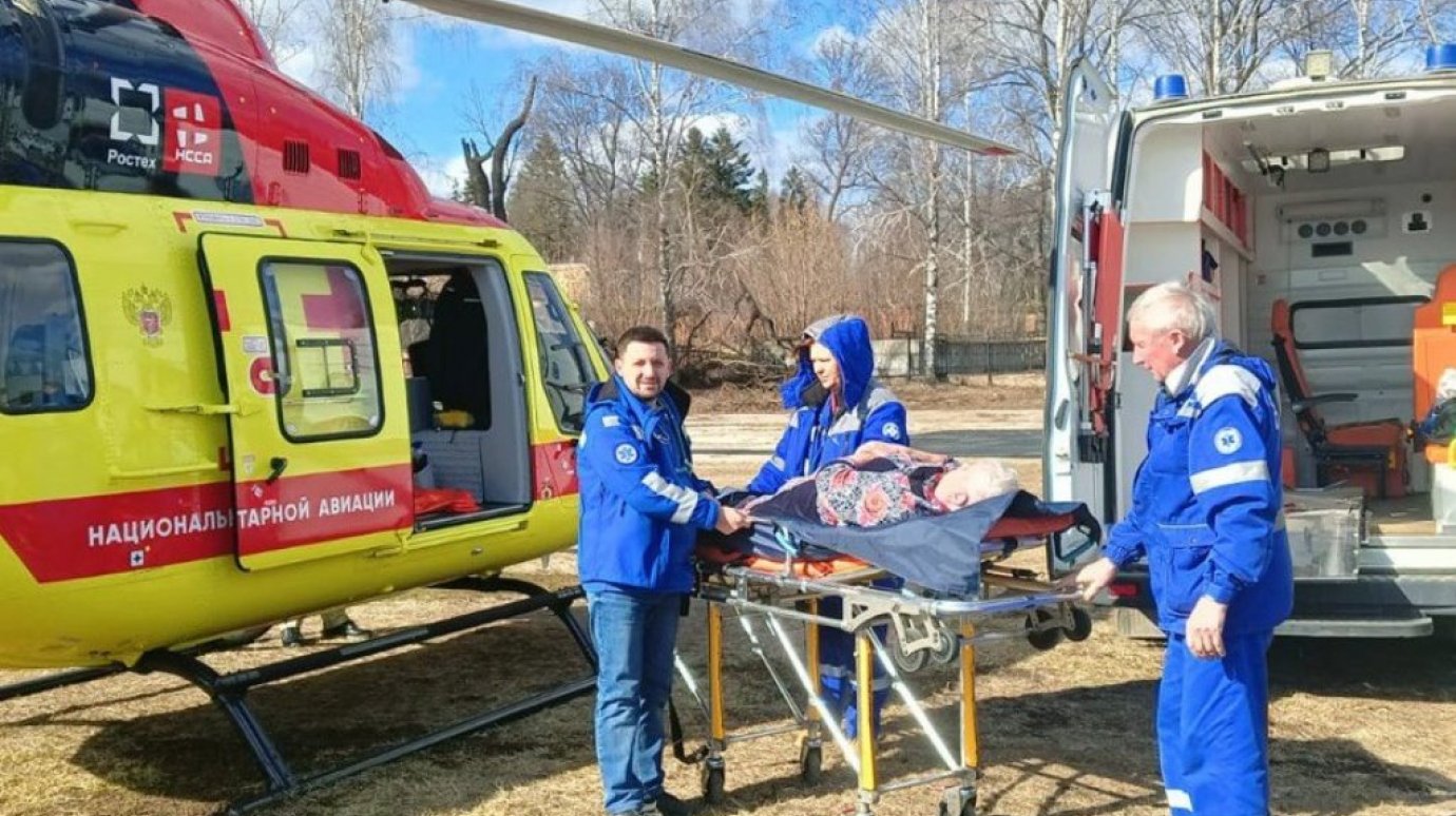 Кузнечанку экстренно доставили в Пензу на вертолете санавиации