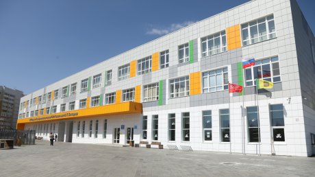 Олег Мельниченко посетил выставку, посвященную Василию Бочкареву