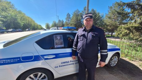 Госавтоинспекторы разместили на машинах портреты фронтовиков