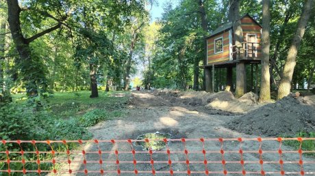 В парке Белинского закрыли веревочный парк и аллею Лермонтова