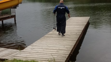 Водолазы ищут стекло и металл на дне водоемов Пензенской области