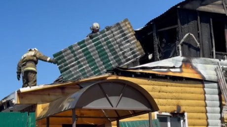 В Нижнем Ломове 15 спасателей тушили загоревшийся дом