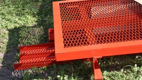 В Пензе монтируют лестницу между Тропой здоровья и ул. Пацаева