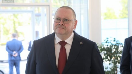 Игорь Комаров оценил производство медицинских изделий в Пензе