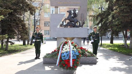 В Пензе открыли памятный знак в честь участников СВО