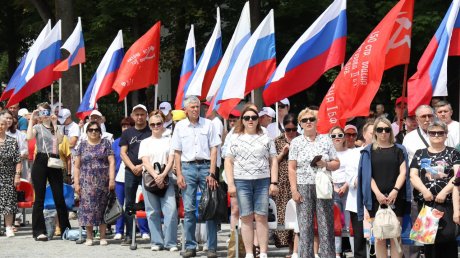 На Соборной площади прошел флешмоб «Пензенская ласточка»