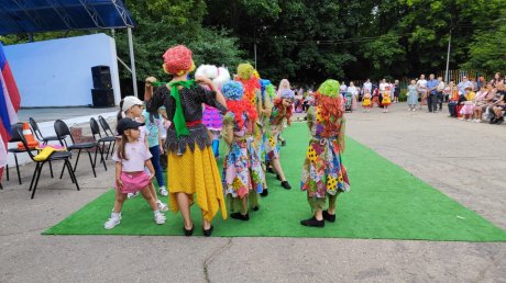 Кузнечане отпраздновали День России в городском парке