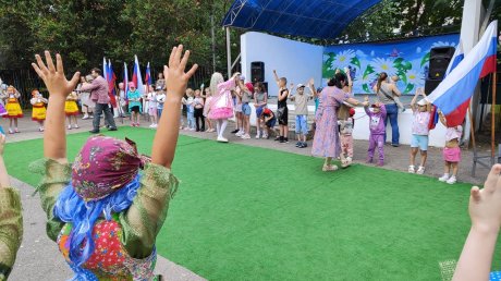 Кузнечане отпраздновали День России в городском парке