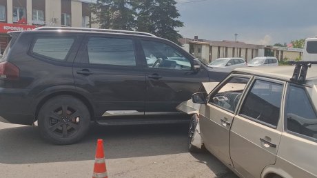 Появились новые кадры ДТП на Шуисте, где пострадали дети