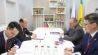 Олег Мельниченко встретился на ПМЭФ с послом КНДР