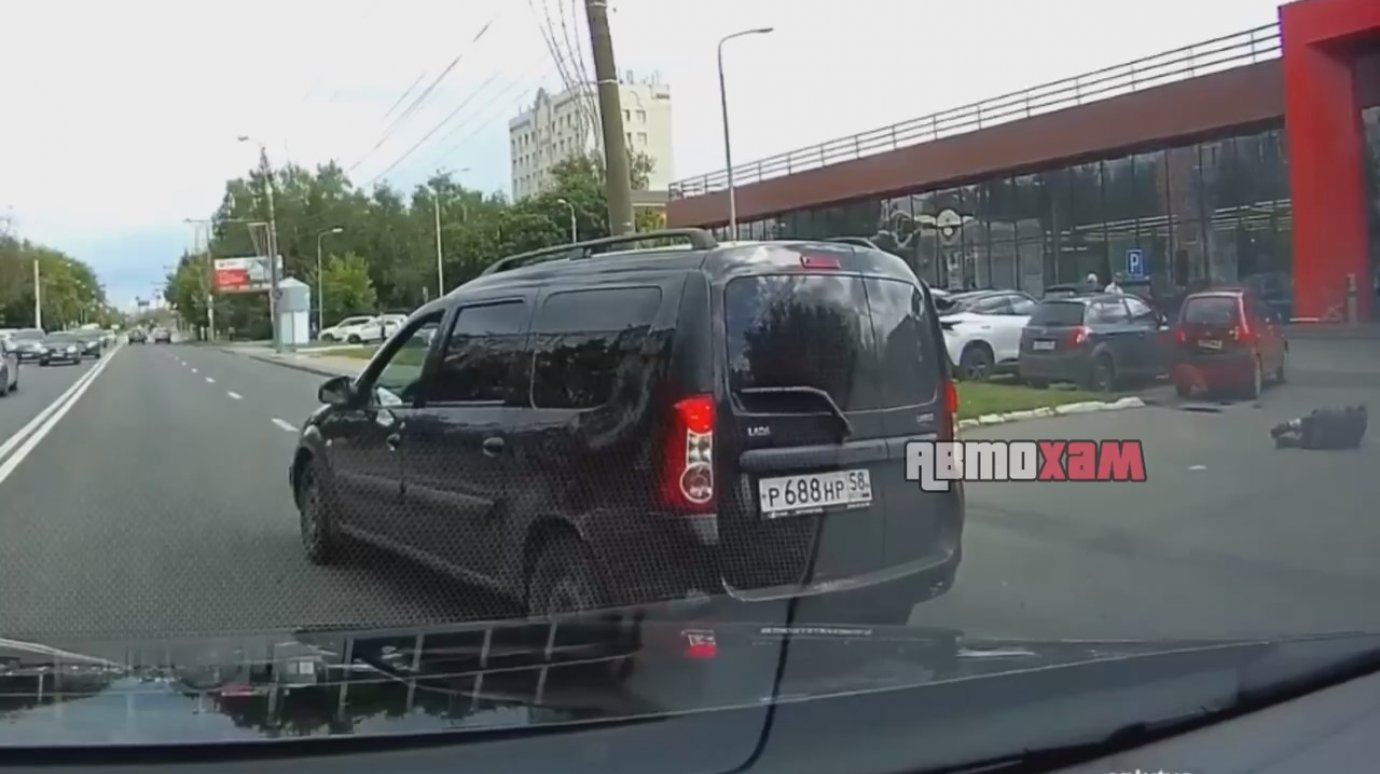 В Пензе на улице Суворова иномарка сбила женщину