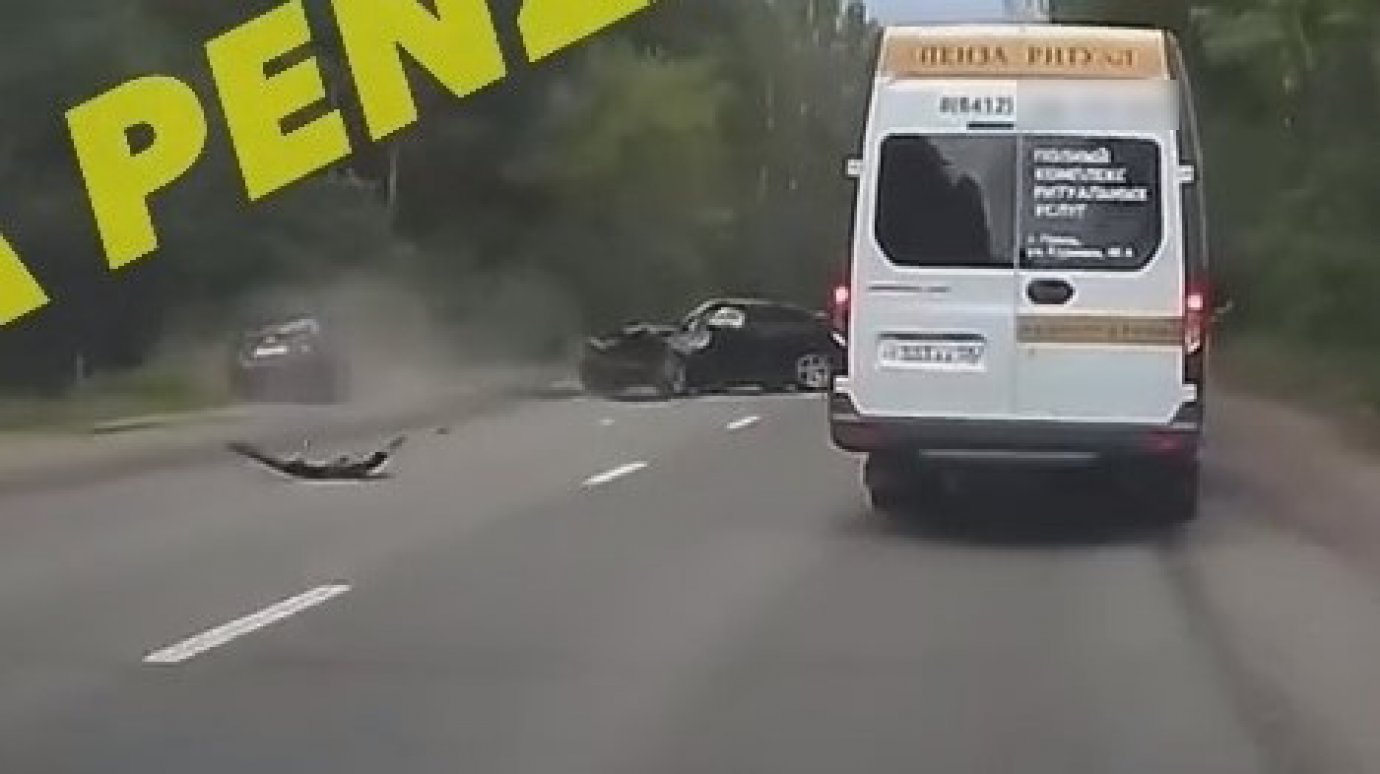 Момент ДТП в районе Ахунского переезда попал на видео