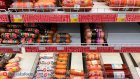 Россиян предупредили об опасных добавках в мясной продукции