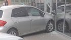 Продолжение тренда: в ТЦ «Луч» на Шуисте въехал автомобиль
