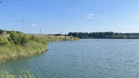 Из водоема в Русеевском карьере достали тело мужчины