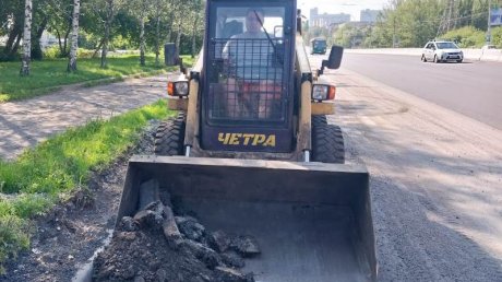 В Пензе продолжается ремонт дороги на проспекте Победы