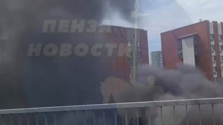 Под путепроводом на улице Луначарского сгорел автомобиль