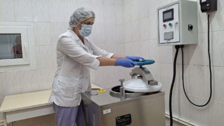 В центре крови модернизировали бактериологическую лабораторию