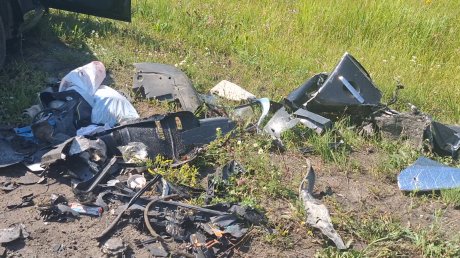 Погибли двое: опубликованы кадры с места ДТП в Нижнеломовском районе