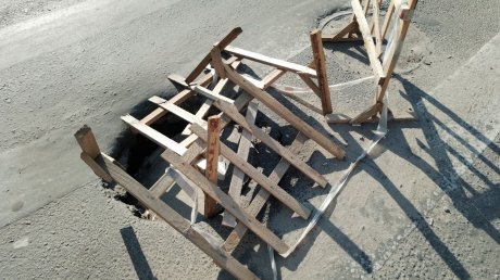 Провалу на улице Ленинградской в Пензе исполнился месяц