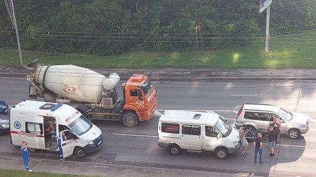 На ул. Окружной из-за попрошайки сбили мотоциклиста