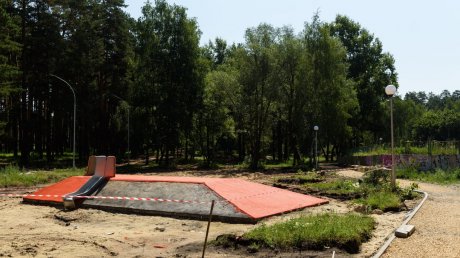 В сквере Демакова в Заречном к 1 сентября отремонтируют дорожки