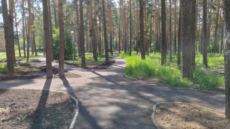 В сквере Демакова в Заречном к 1 сентября отремонтируют дорожки