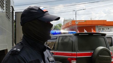 В Пензе 15 автомобилистам вручили повестки на дороге
