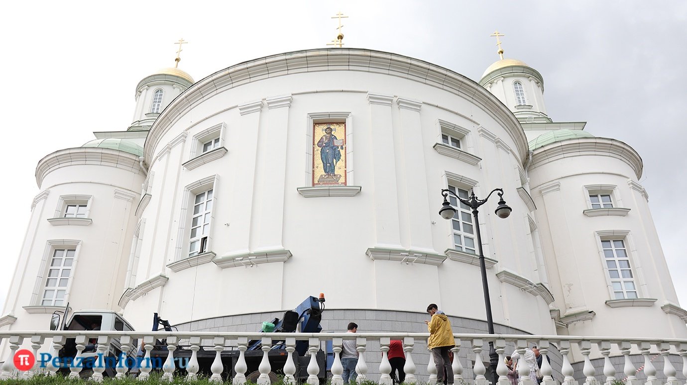 Пензенцы могут прийти в Спасский собор на Медовый Спас