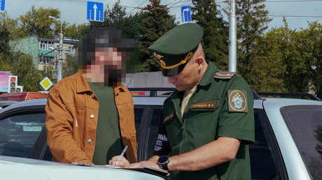В Пензе сотрудники Росгвардии и ГАИ искали уклонистов