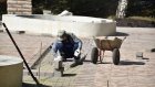 Ремонт в сквере «Семейный» идет в три смены